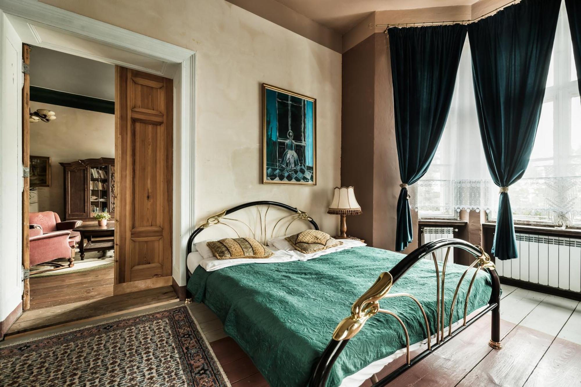 Palac Paprotno Karnice Экстерьер фото